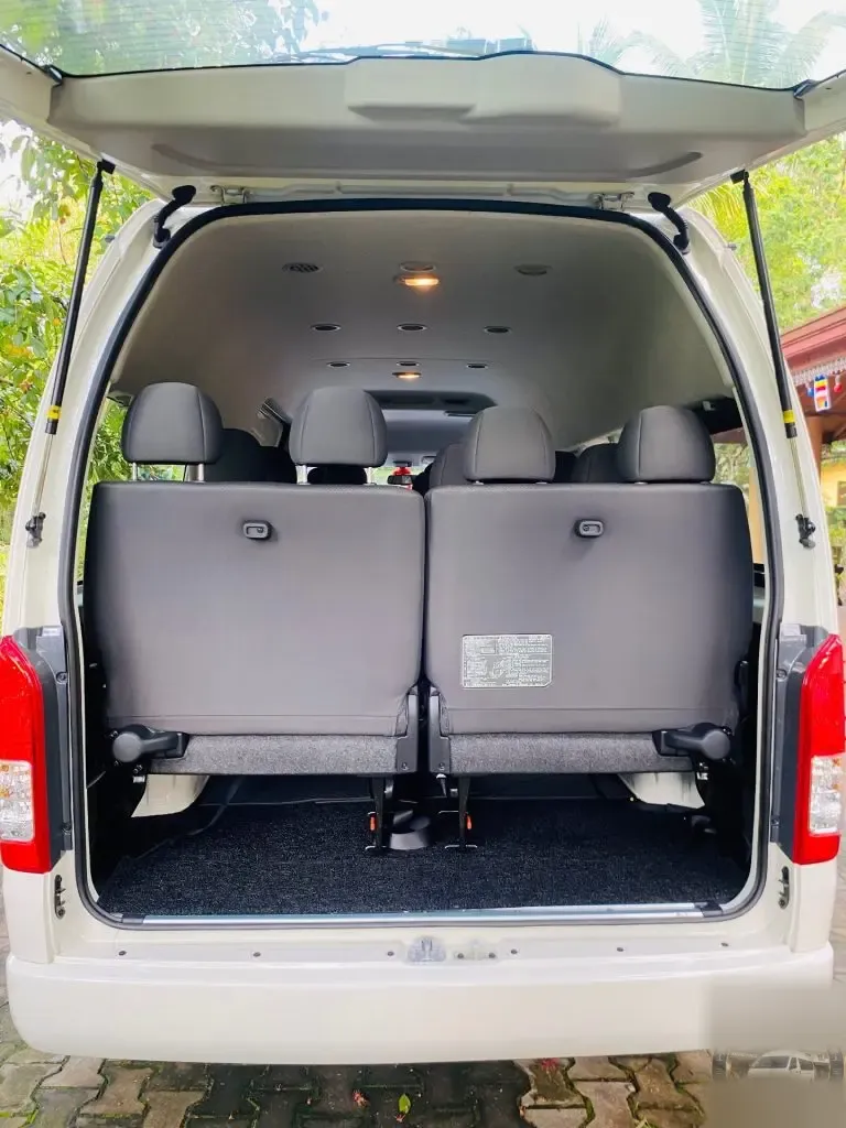 Rear — Toyota Kdh Highroof