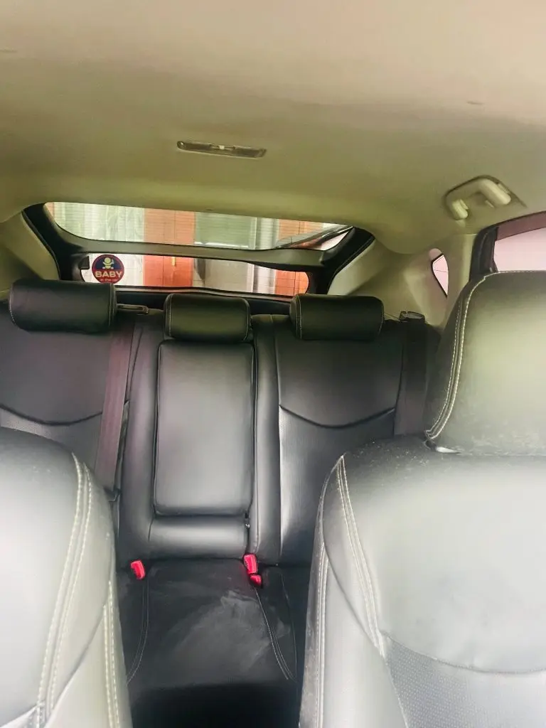 Passenger cabin — Toyota Prius