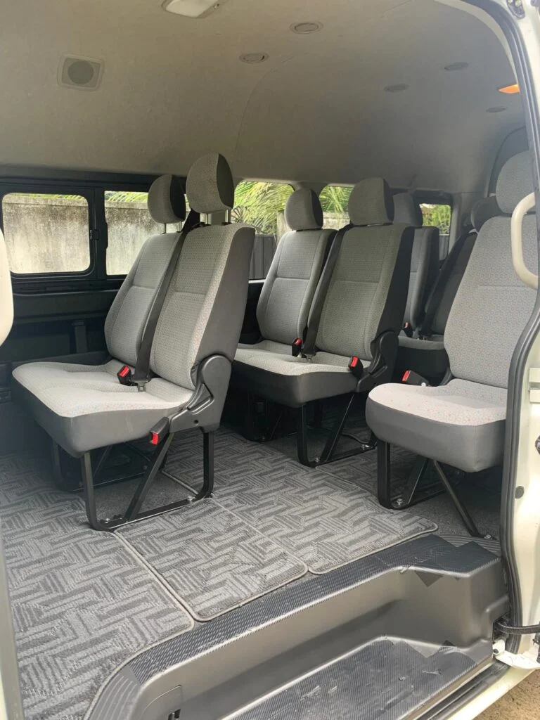 Passenger cabin — Kdh Toyota