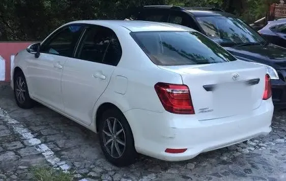 Right side — Toyota Axio