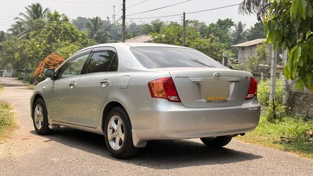 Left side — Toyota Axio