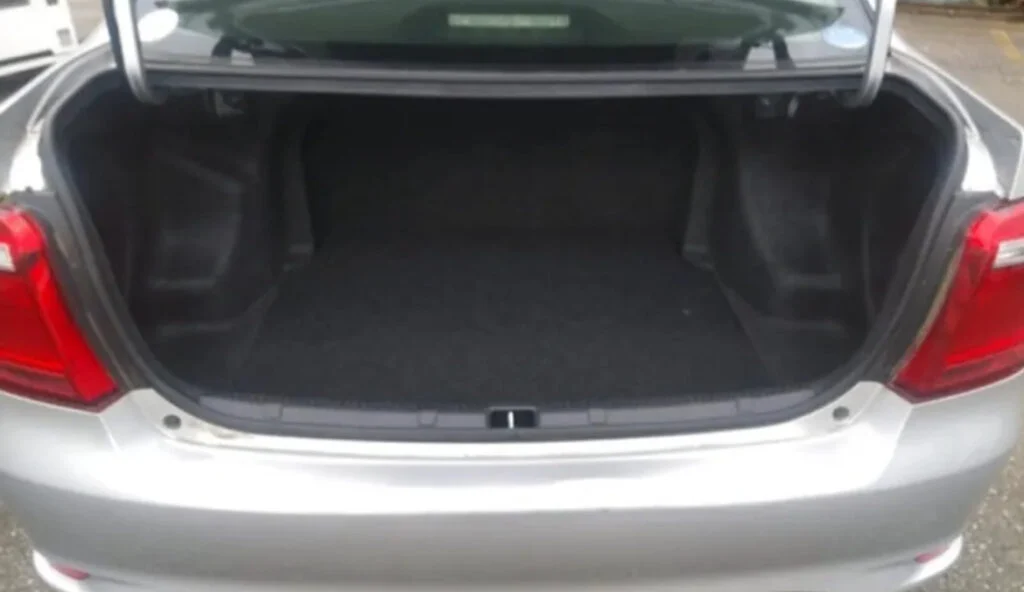 Boot / luggage area — Toyota Axio
