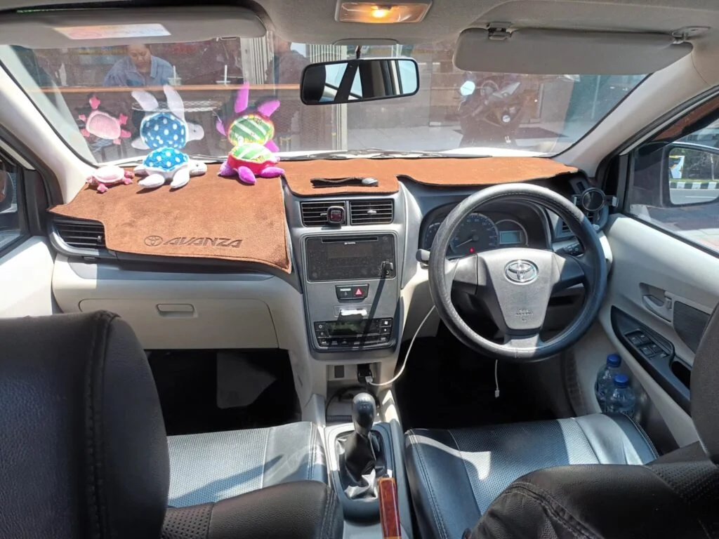 Toyota avanza photo 6
