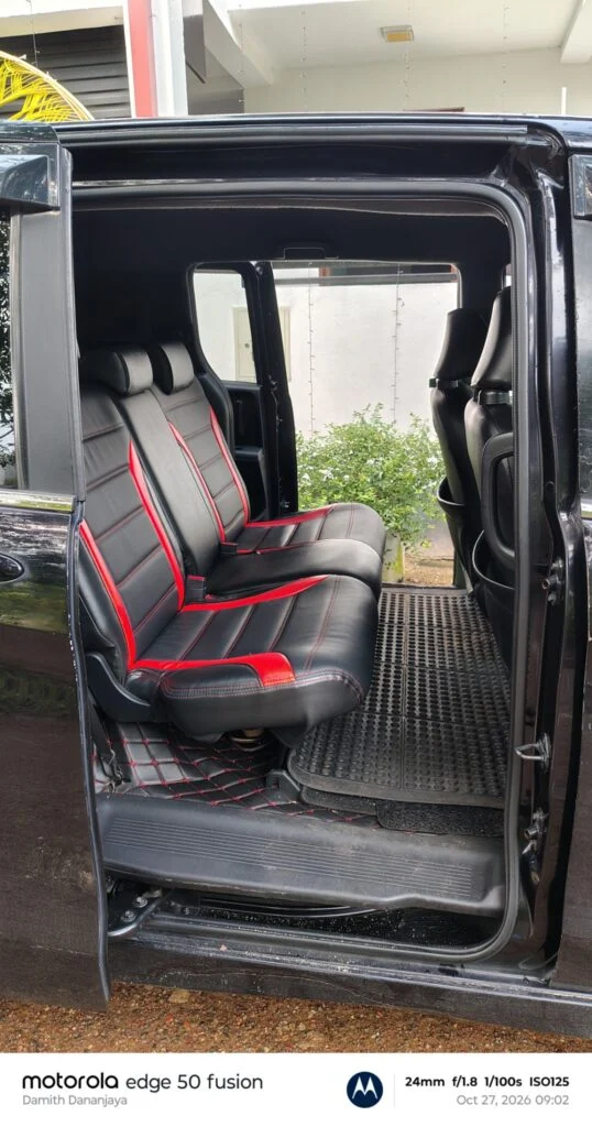 Interior right — Honda Spike