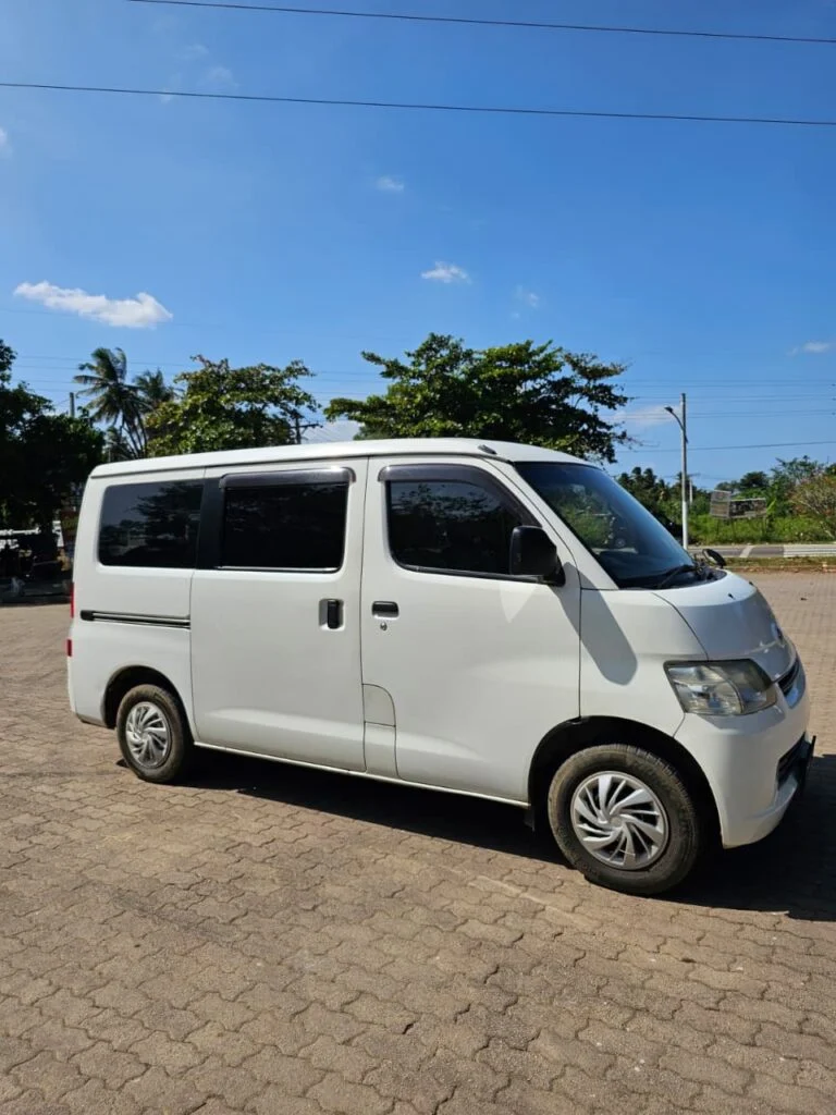 Left side — Toyota Townace