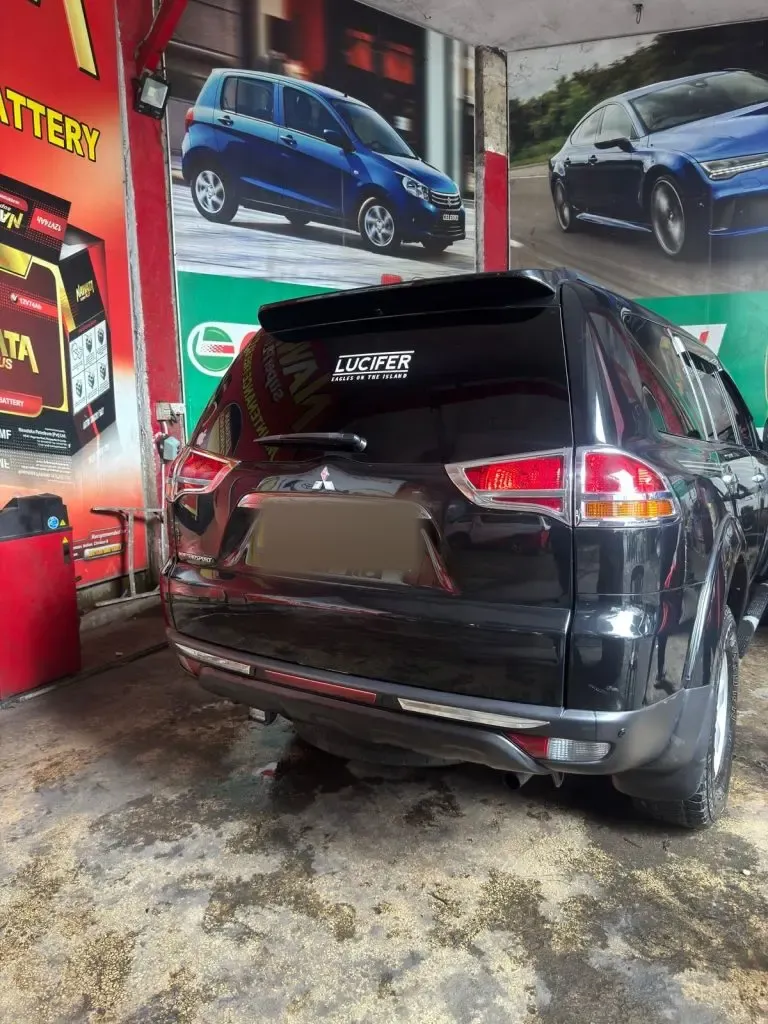 Rear — Mitsubishi Montero