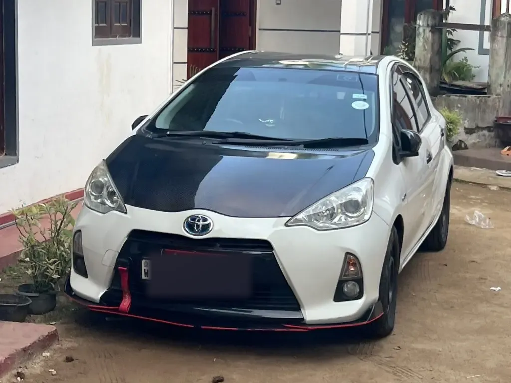 Front — Toyota Aqua