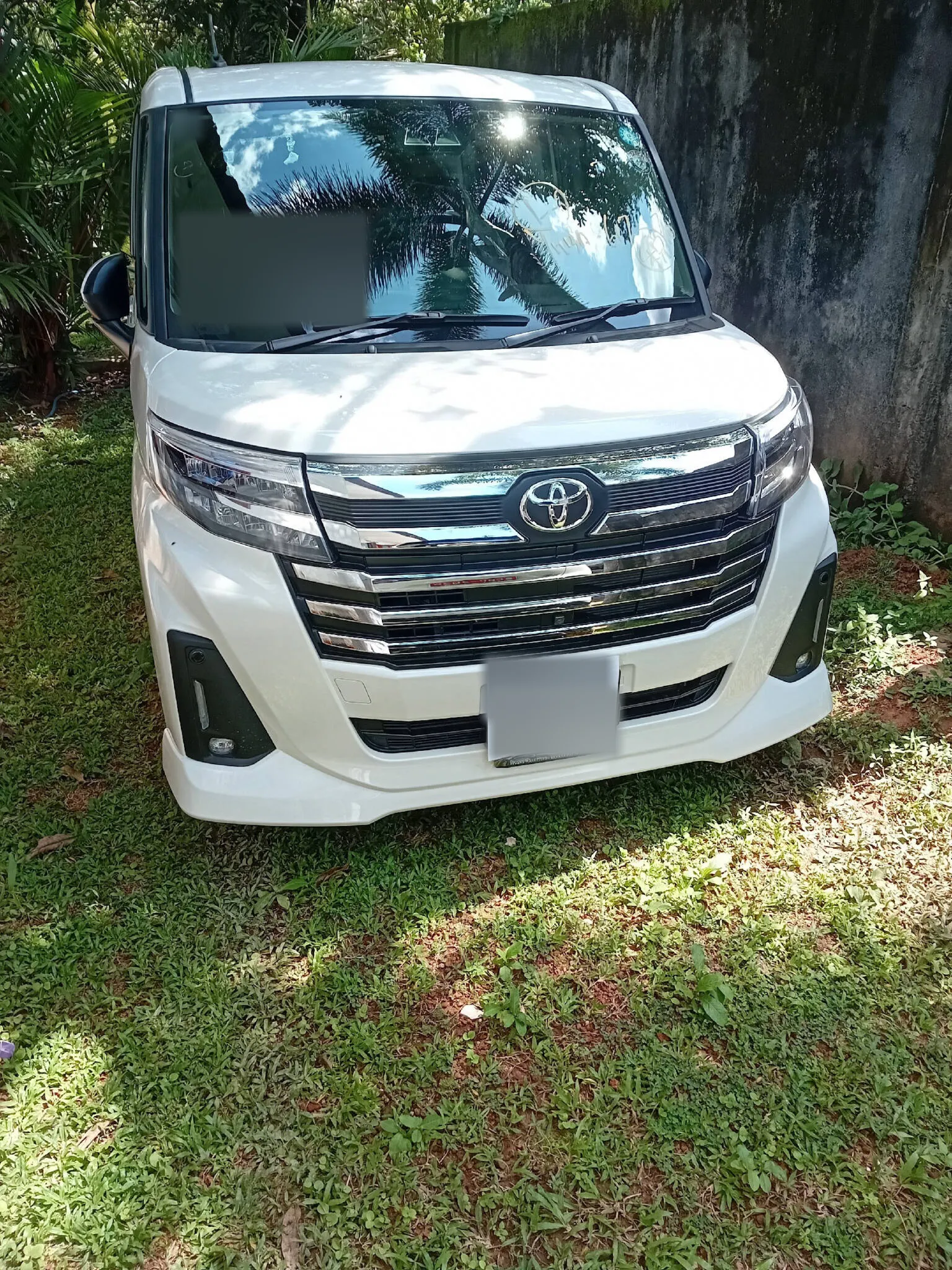 Right side — TOYOTA 2026