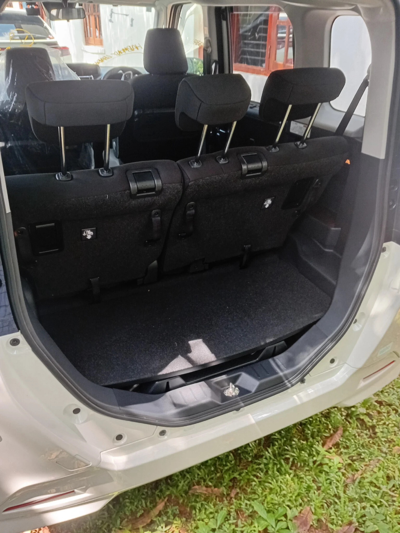Interior right — TOYOTA 2026