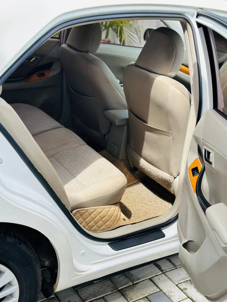 Passenger cabin — Toyota Allion260