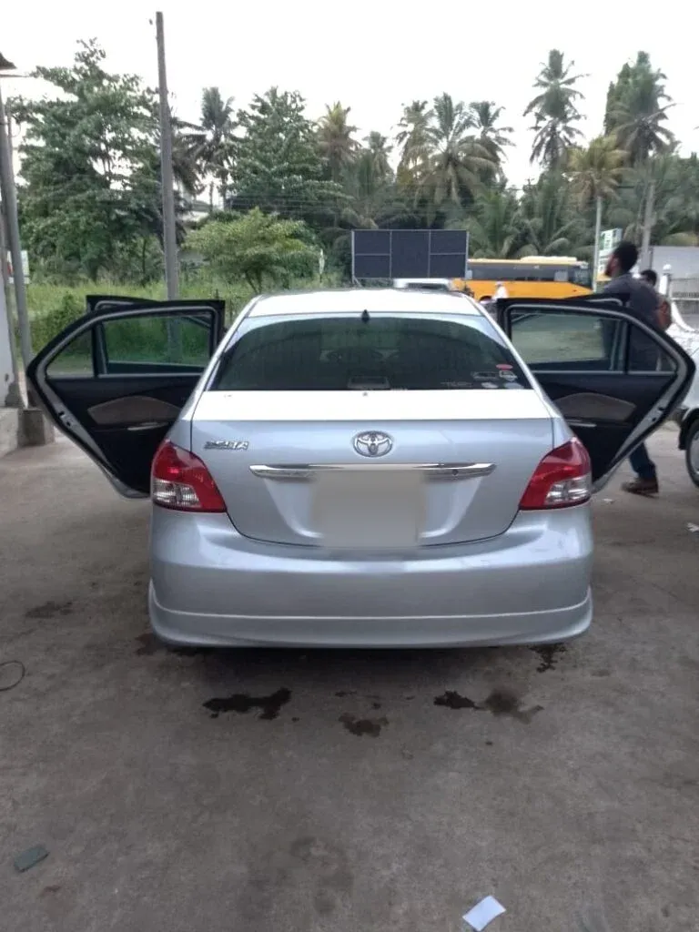 Right side — Toyota Belta