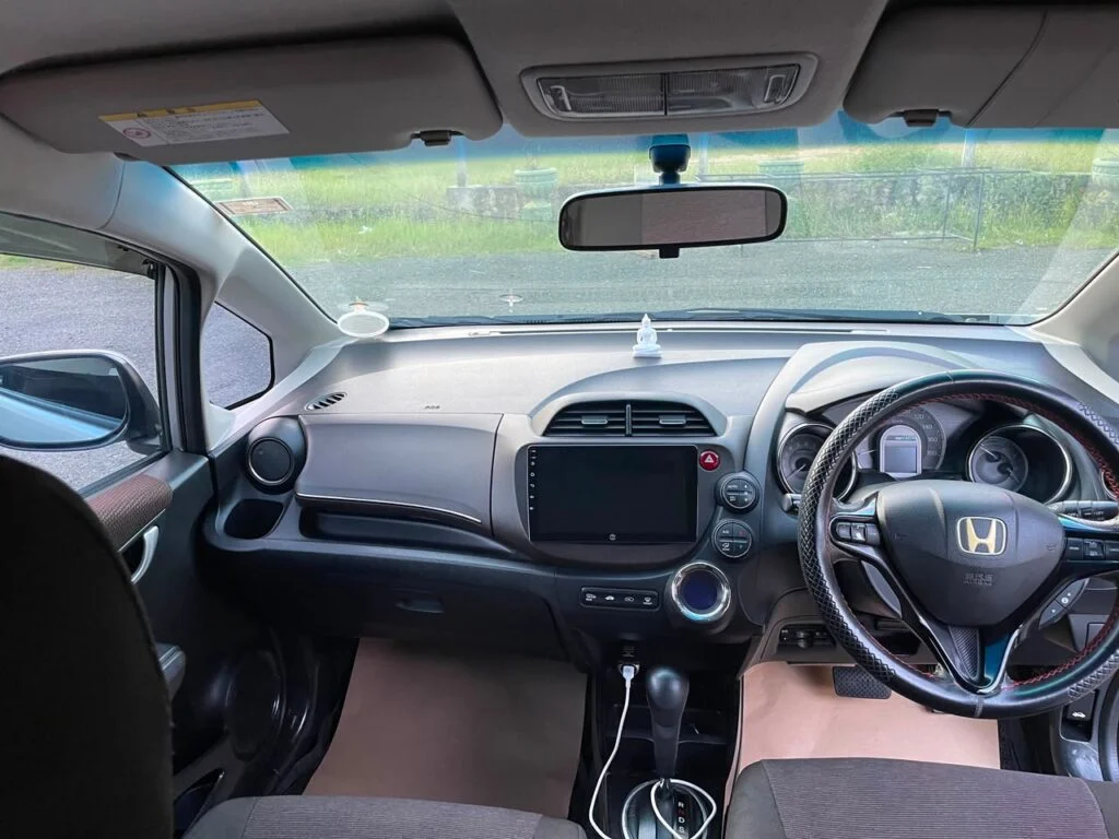 Dashboard — honda fit shuttle honda
