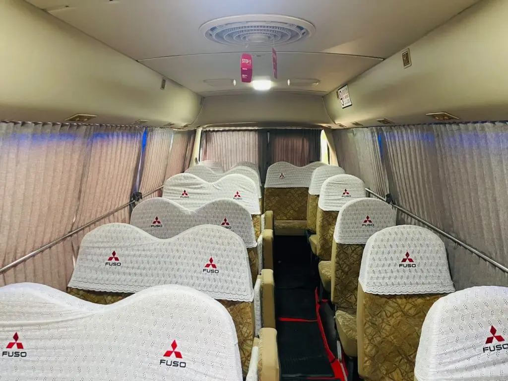 Passenger cabin — Mitsubishi Rosa
