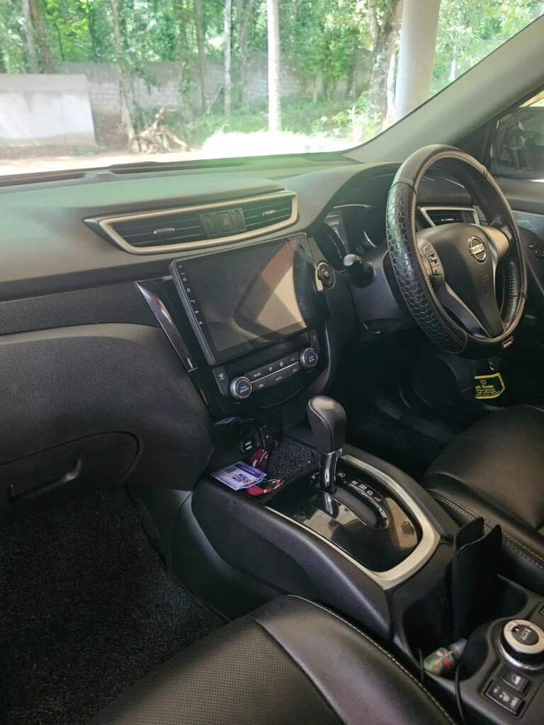 Dashboard — Nissan x trail Hnt 32 hybrid