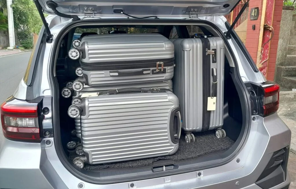 Boot / luggage area — Toyota Raize
