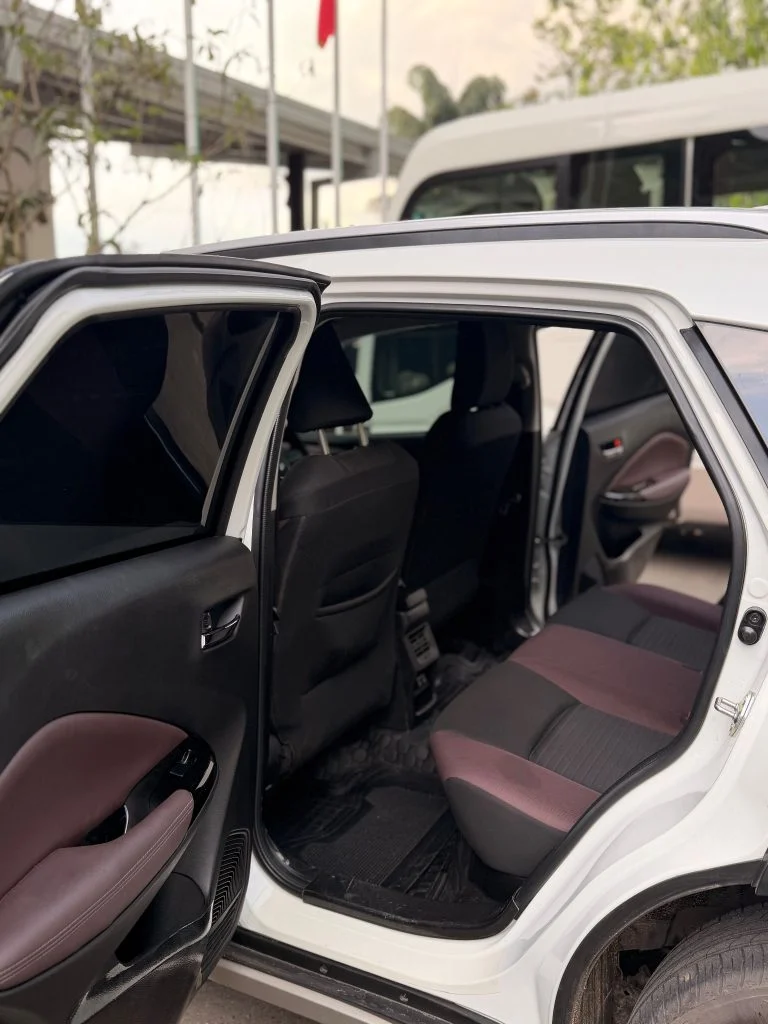 Interior left — Suzuki Fronx