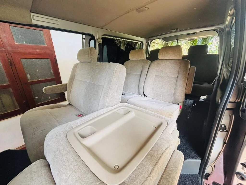 Interior right — Toyota Hiace