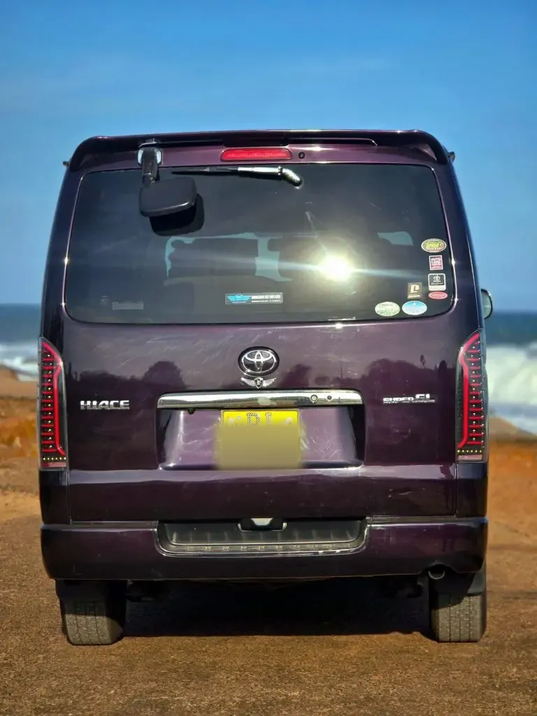 Toyota KDH Super GL photo 3