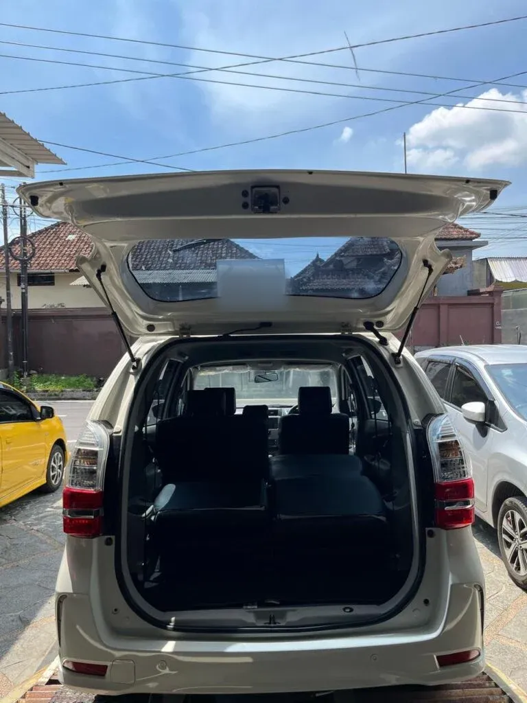 Toyota avanza photo 9