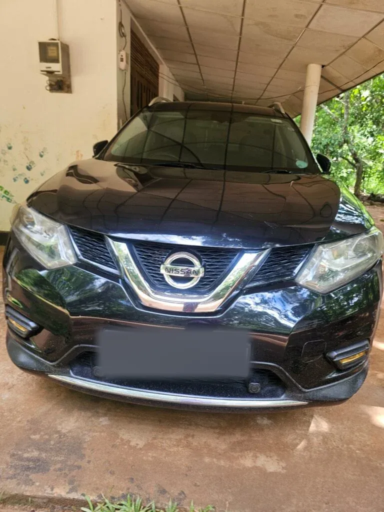 Front — Nissan x trail Hnt 32 hybrid