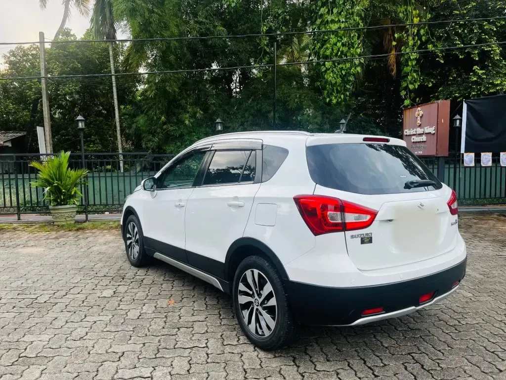 Rear — Suzuki S cross