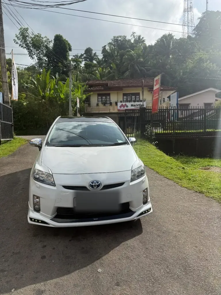 Front — Toyota Prius