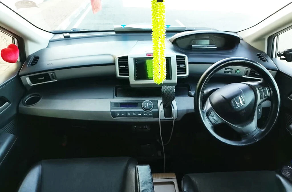 Dashboard — Honda Freed