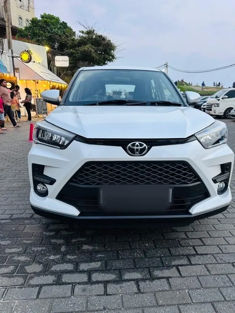 Front — Toyota Raize