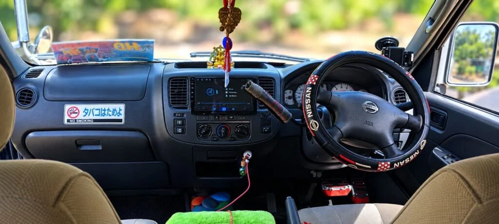 Dashboard — Nissan Caravan