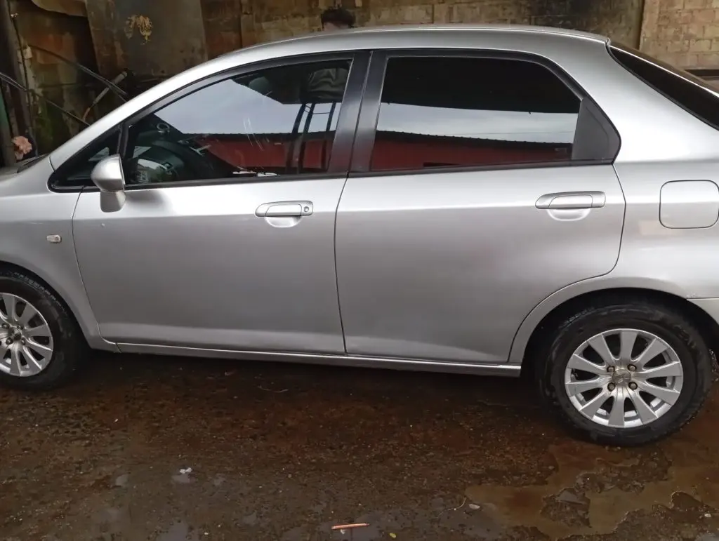 Right side — Honda ARIA