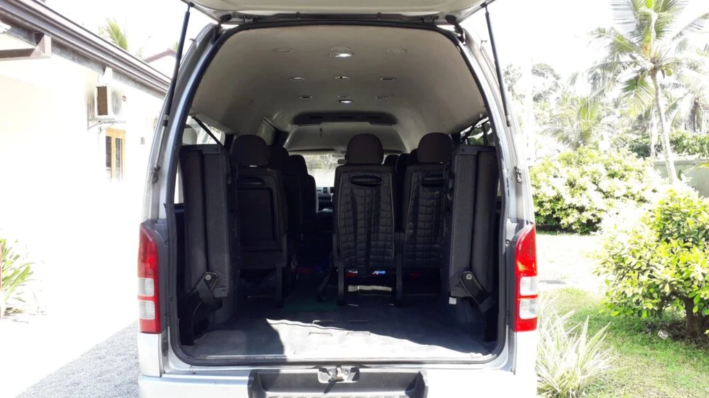 Passenger cabin — Toyota Hiace KDH High-Roof Commuter