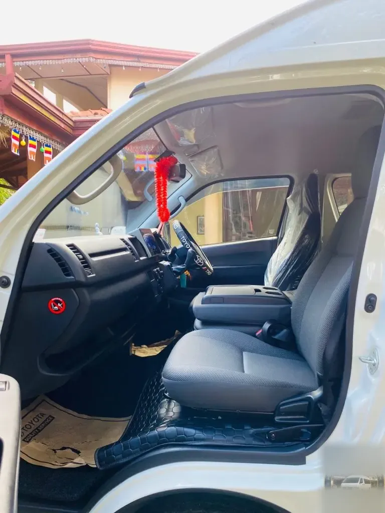 Dashboard — Toyota Kdh Highroof
