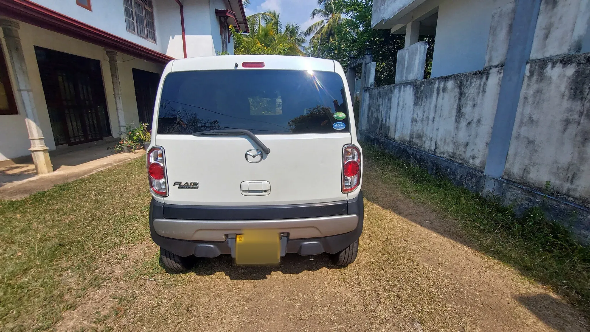 Rear — MAZDA Flair Crossover
