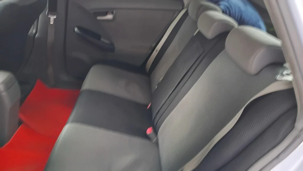 Passenger cabin — Toyota Prius