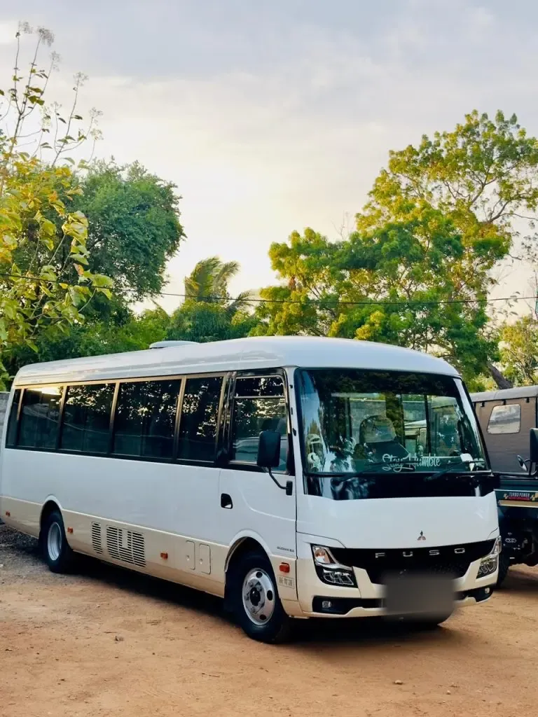 Right side — Toyota Coaster