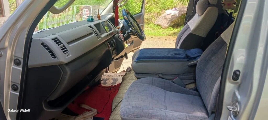 Dashboard — Toyota Hiace