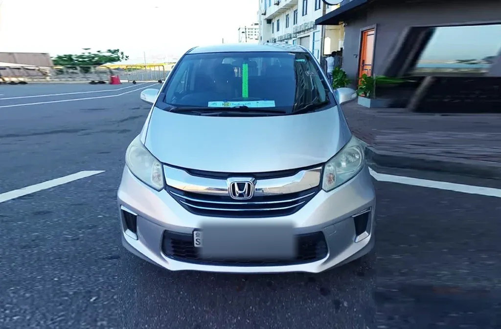 Front — Honda Freed
