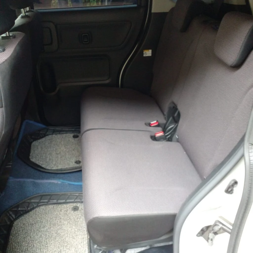 Interior left — Suzuki Suzuki smail