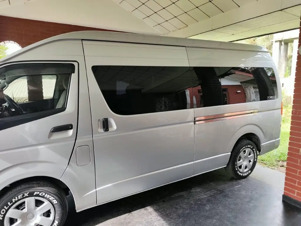 Left side — Toyota Highroof