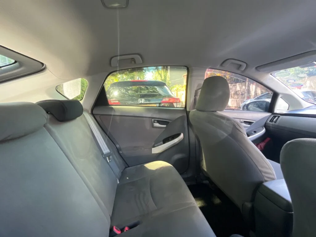 Interior right — Prius Toyota prius
