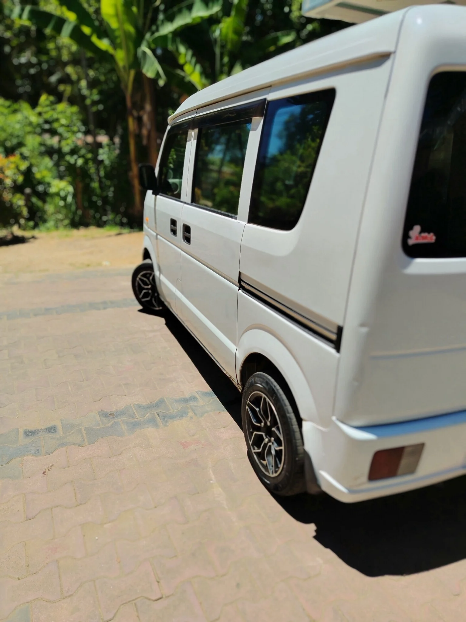 Left side — SUZUKI every