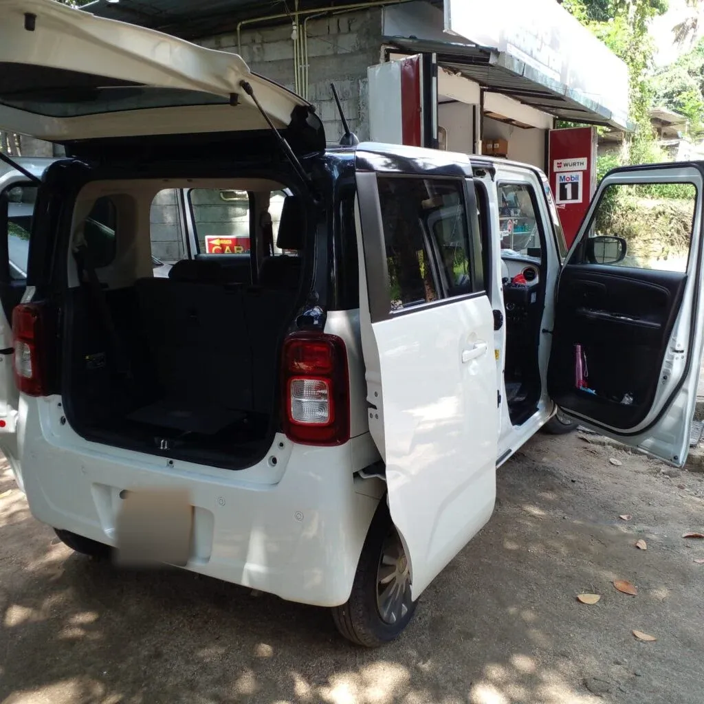 Boot / luggage area — Suzuki Suzuki smail