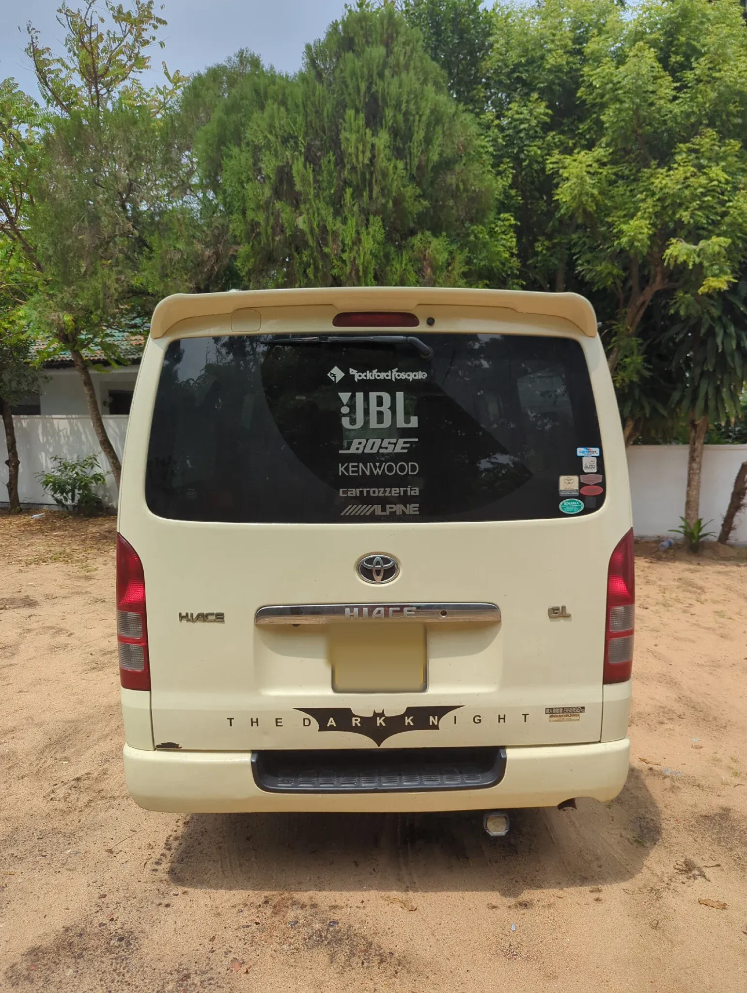 Rear — TOYOTA KDH Flat Roof