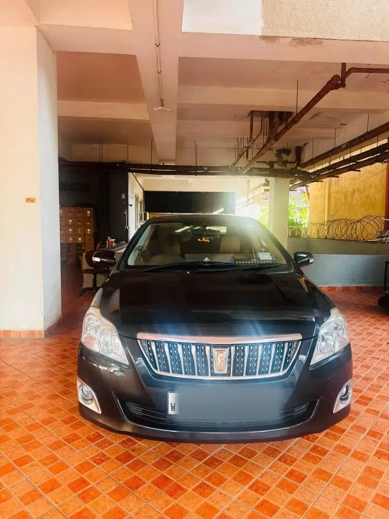 Front — Toyota Premio