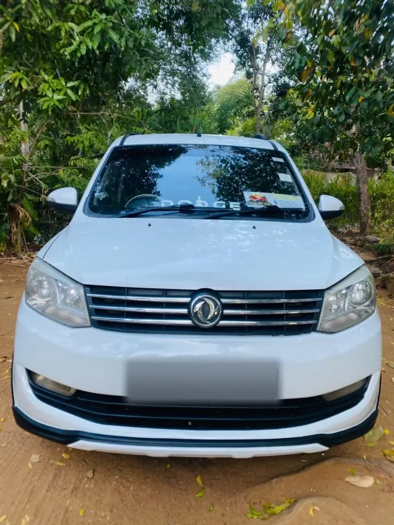 Front — DFSK Glory 330