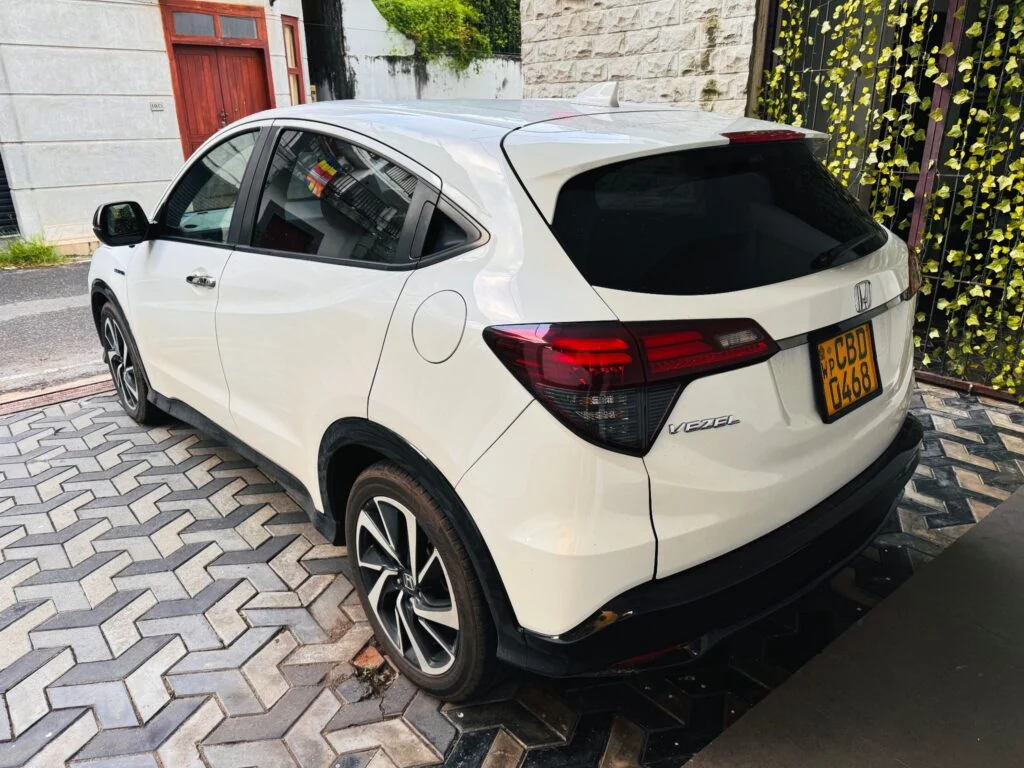Rear — Honda Vezel
