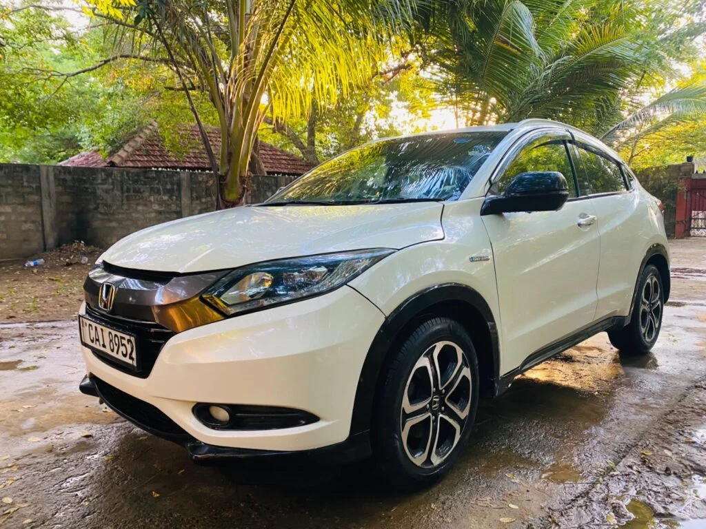 Left side — Honda Vezel