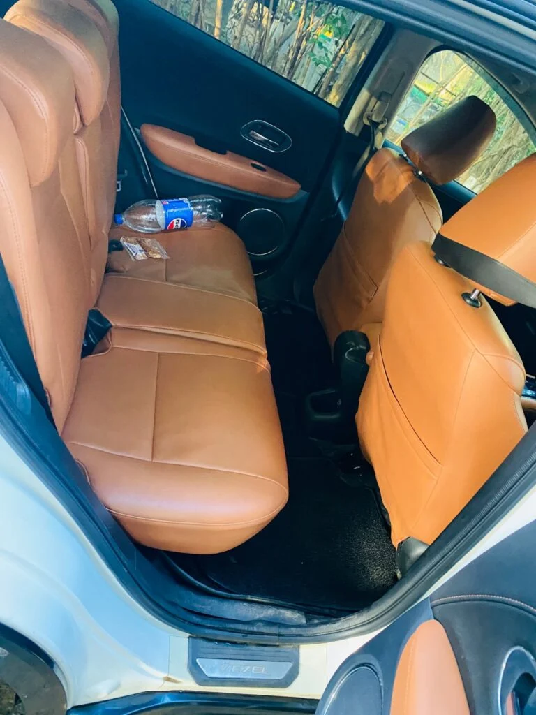 Interior left — Honda Vezel