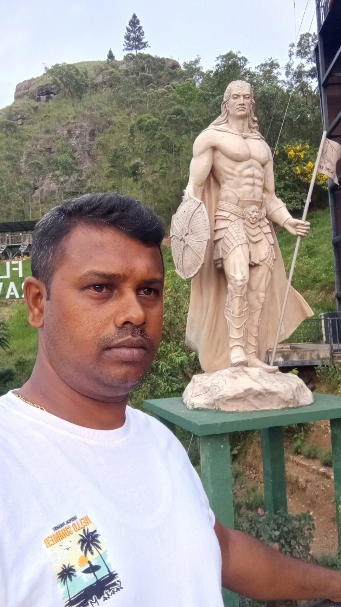 Duminda gallery image 4