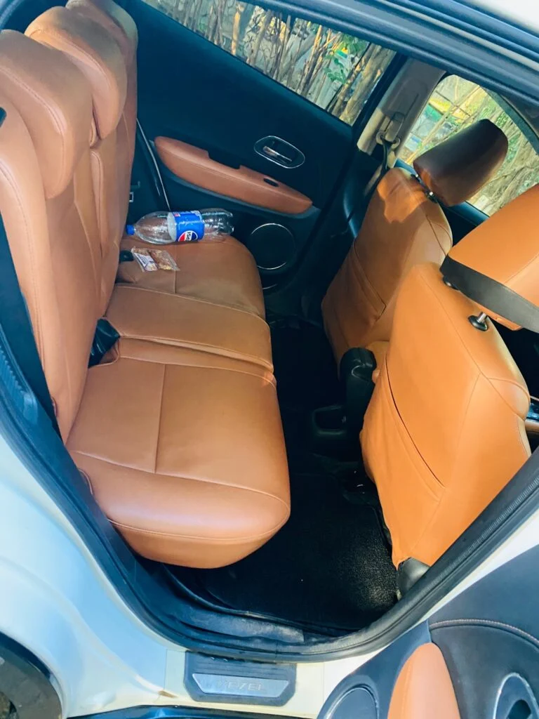 Interior right — Honda Vezel